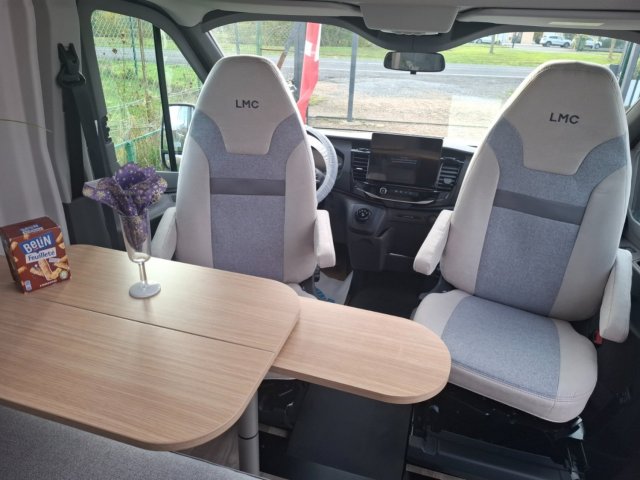 LMC Innovan 592 2025 - Photo 5
