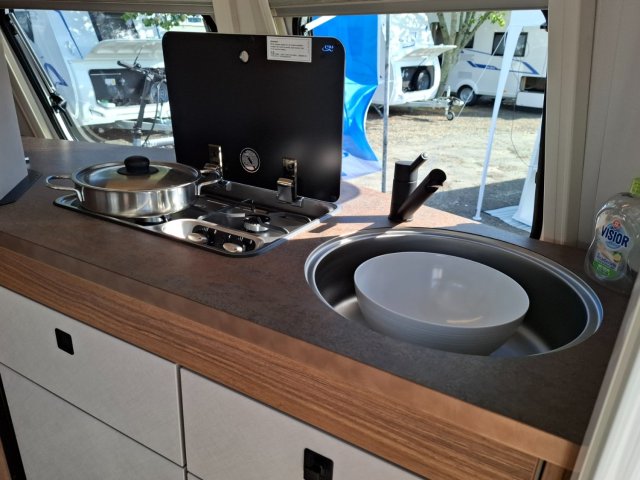 Eriba Touring 320 Edition Legend 2026 - Photo 3