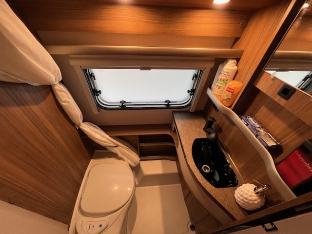 Eriba Touring 560 Edition Legend 2025 - Photo 12