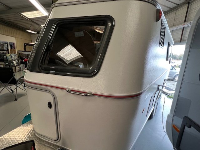 Eriba Touring 560 Edition Legend 2025 - Photo 5