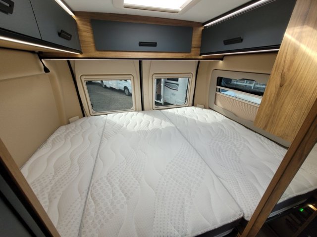 Font Vendome Leader Camp Elegance - Photo 5