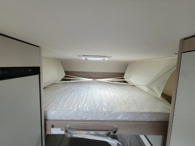 Burstner Premio Plus 440 TK - Photo 3