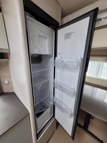 Burstner Premio Plus 440 TK - Photo 5