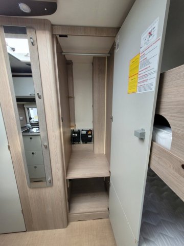 Burstner Premio Plus 440 TK - Photo 8