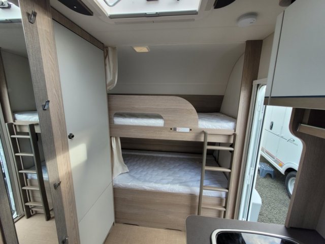 Burstner Premio Plus 440 TK - Photo 10