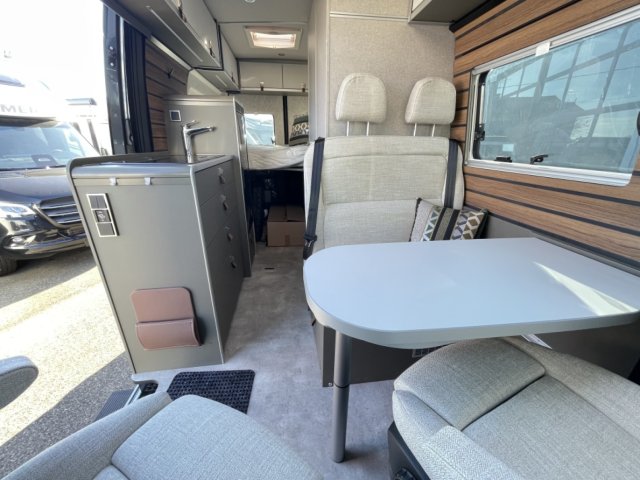 Hymer Camper Vans / Hymercar Grand Canyon S 600 4X4 FACELIFT - Photo 7