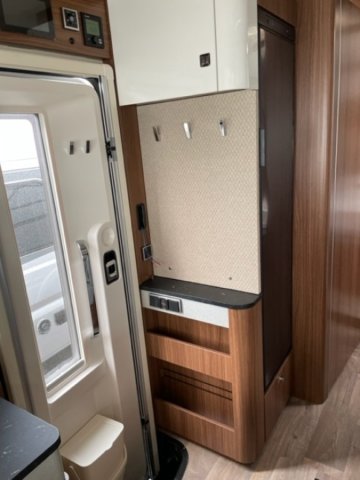 Hymer Classe-B ModernComfort I 690 CLASSE B MCI - Photo 4
