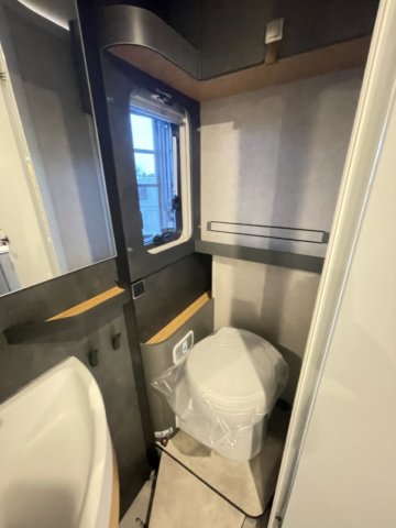 Hymer Venture S - Photo 2