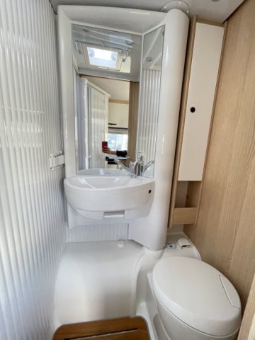 Sunlight V 67S 67 S ADVENTURE - Photo 9