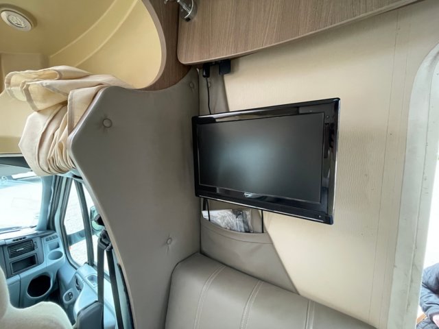 Challenger Birthday 58 - Photo 5