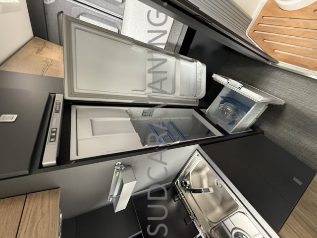 Clever Vans Celebration 600 - Photo 9