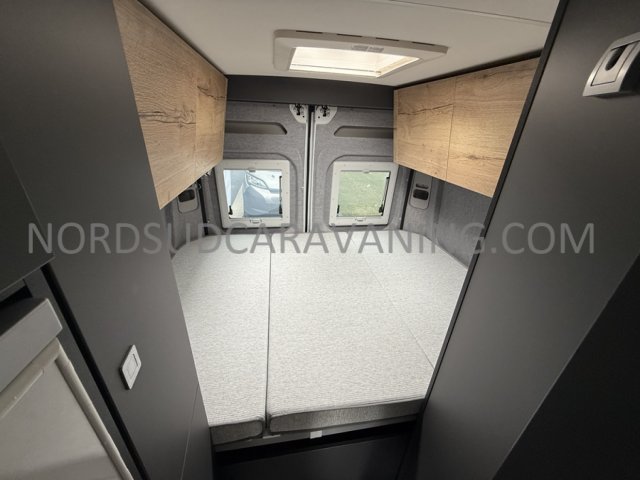 Clever Vans Celebration 600 - Photo 14