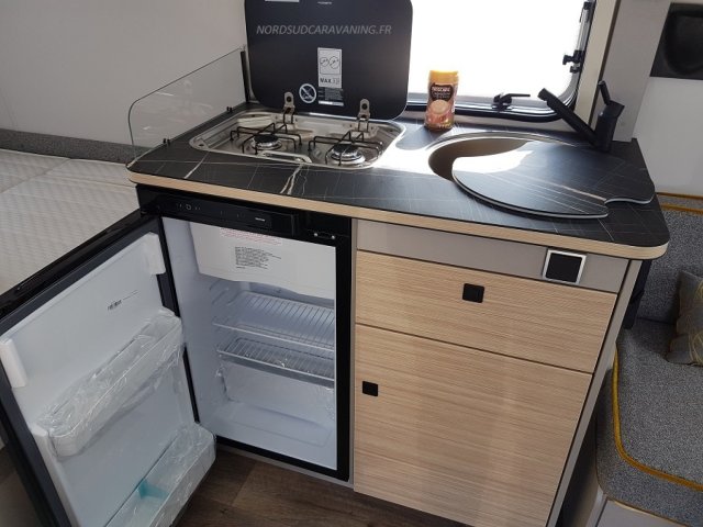 Eriba Touring 310 NUGGET GOLD EDITION - Photo 9