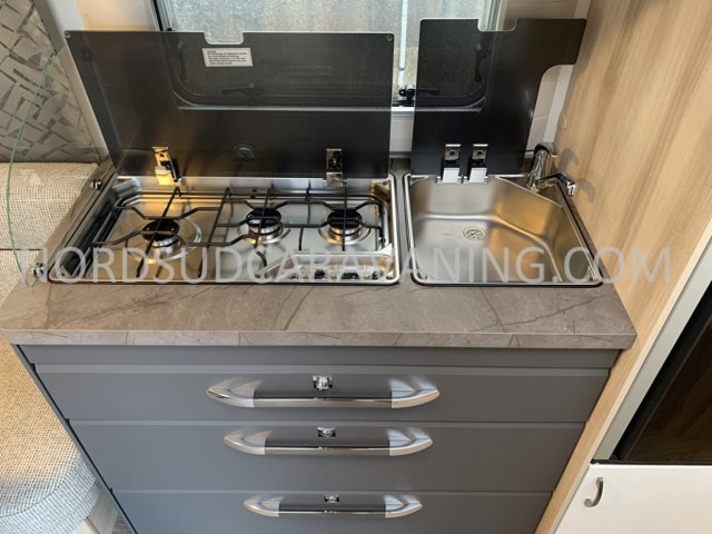 Hobby De Luxe 460 UFE - Photo 5