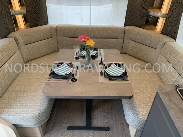 Hobby De Luxe 460 UFE - Photo 2