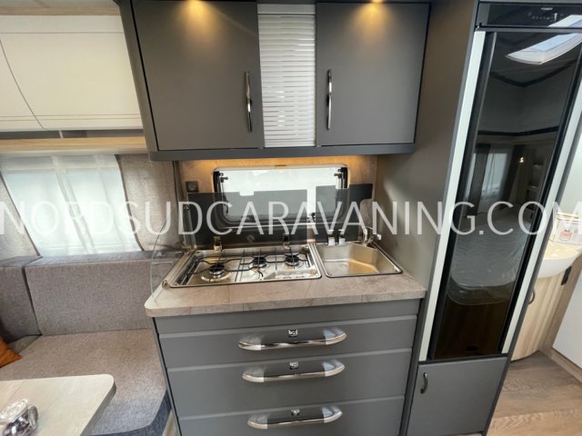 Hobby De Luxe 460 UFE - Photo 5