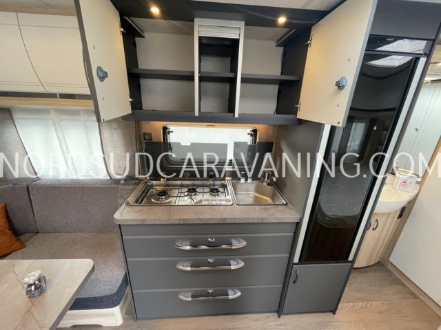 Hobby De Luxe 460 UFE - Photo 6