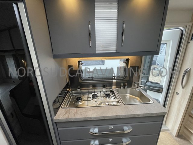 Hobby De Luxe 490 KMF - Photo 5