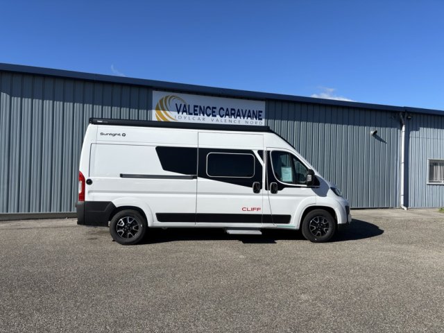 Sunlight Cliff 600 X 600X - Photo 2