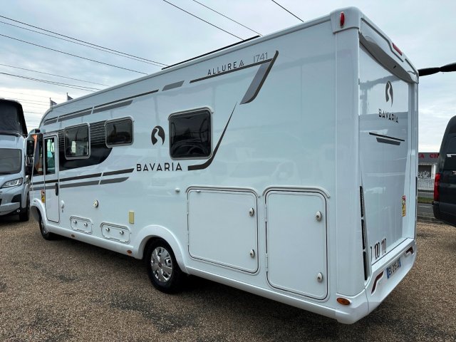 Bavaria Initial I741J Allure - Photo 2