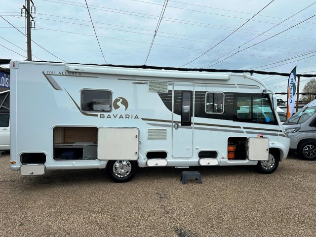 Bavaria Initial I741J Allure - Photo 3