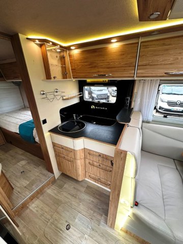 Bavaria Initial I741J Allure - Photo 9