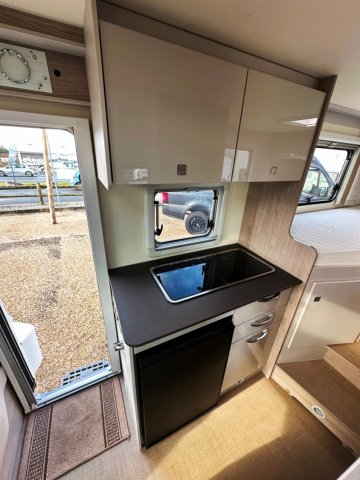 Burstner Lineo T 620 G - Photo 7