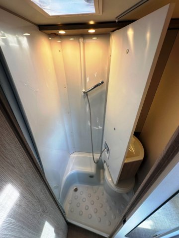 Burstner Lineo T 620 G - Photo 10