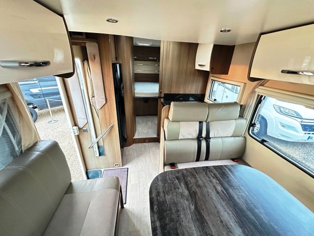 Challenger Birthday 398 EB - Photo 5