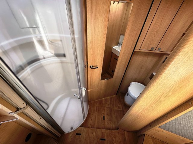 Hymer Classe-B ModernComfort T 690 - Photo 9