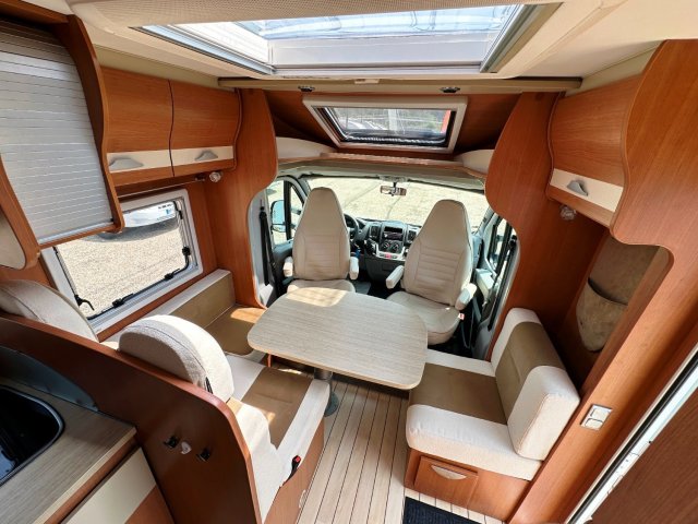 Pilote Aventura P 730 LC - Photo 6