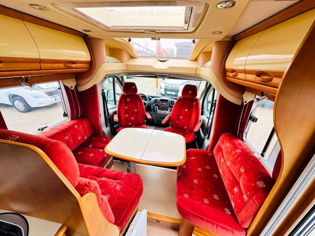 Rapido 7065 + - Photo 4