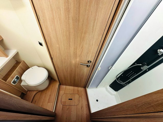 Rapido 8096 DF Premium Edition - Photo 9