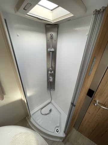 Bavaria Initial I690C Style INTEGRAL I 690 C - Photo 8