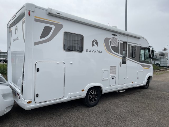 Bavaria Initial I720FC Nomade Plus INTEGRAL I720 + - Photo 9