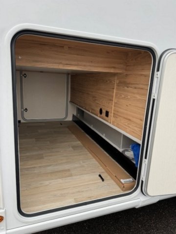 Bavaria Initial I720FC Nomade Plus INTEGRAL I720 + - Photo 13