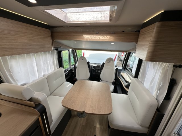 Bavaria Initial I740FC Nomade I 740 FC - Photo 2