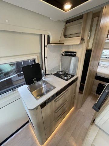 Campereve Camper Van XL PREMIUM CAMPERVAN LIMITED - Photo 4
