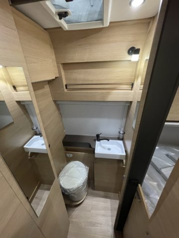 Campereve Camper Van XL PREMIUM CAMPERVAN SAPHIR - Photo 6