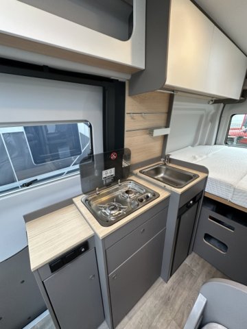 LMC Innovan 590 - Photo 5