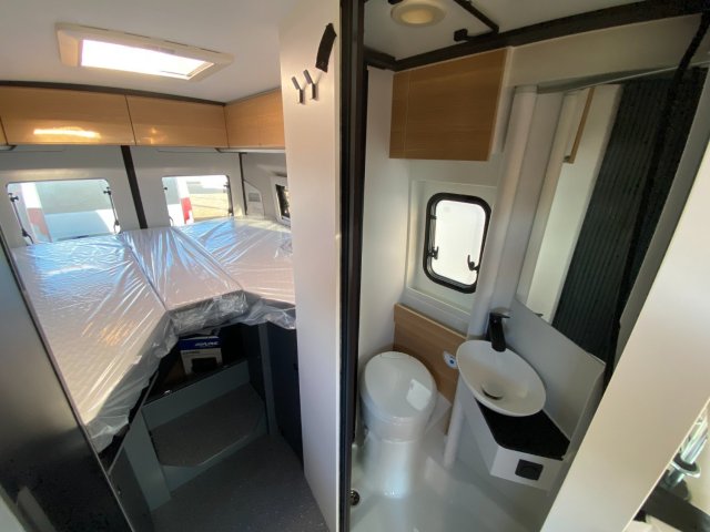 Adria Twin 640 SLB 60 th anniversary - Photo 4