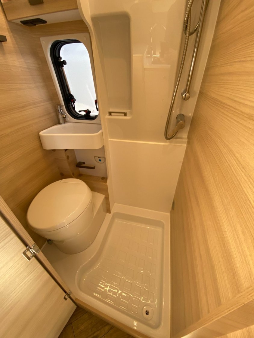 Chausson V594 First Line 