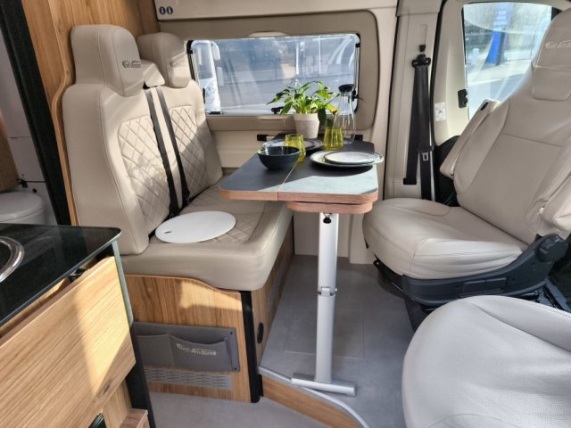 Font Vendome Leader Camp Duo - Photo 10