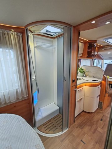 Hymer B 698 - Photo 9