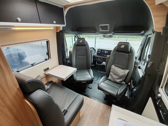Hymer Camper Vans / Hymercar Grand Canyon S Crossover - Photo 3