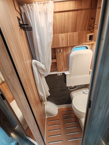 Hymer Camper Vans / Hymercar Grand Canyon S Crossover - Photo 5