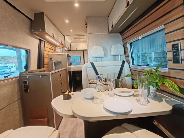 Hymer Camper Vans / Hymercar Grand Canyon S - Photo 6