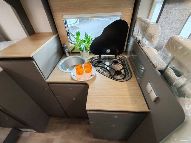 LMC Tourer H 663 G 70eme Anniversaire - Photo 7