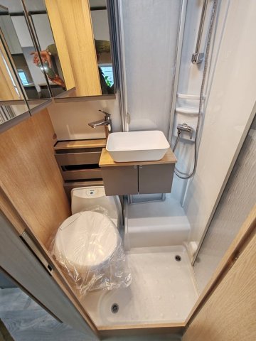 LMC Tourer H 663 G 70eme Anniversaire - Photo 14