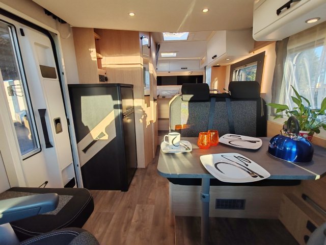 Sunlight T 67 S - Photo 3